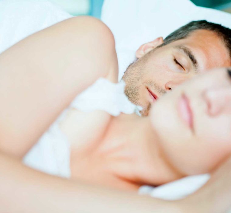 beneficios-dormir-con-tu-pareja